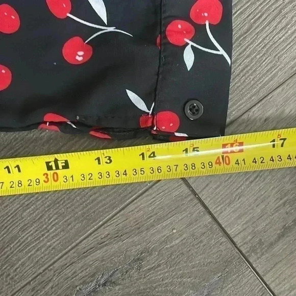❤️2/$30❤️[M]Cherry Print Black  V Neck Button LS Chiffon Tunic Blouse - Picture 8 of 8